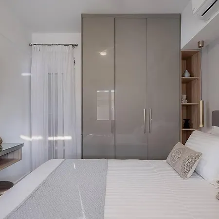 Marita Luxury With Parking Space 아파트