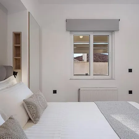 Marita Luxury With Parking Space Apartment